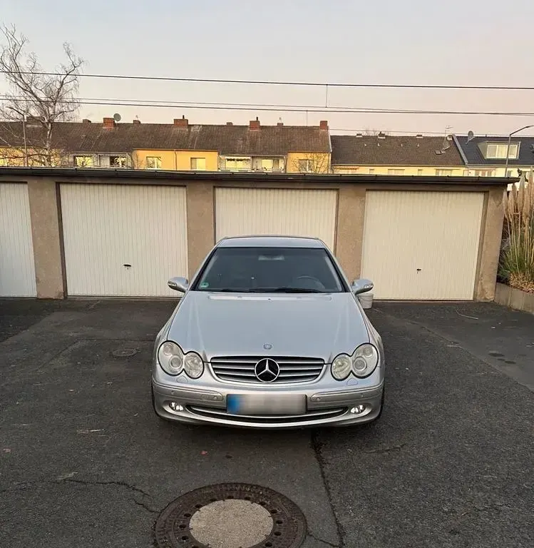 Gebraucht Mercedes CLK270 Elegance 170 PS (125 kW) 2006 Silber Coupé