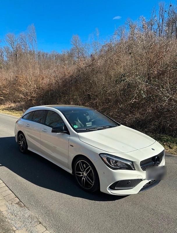 Gebraucht Mercedes CLA220 177 PS (130 kW) 2016 Weiß Limousine