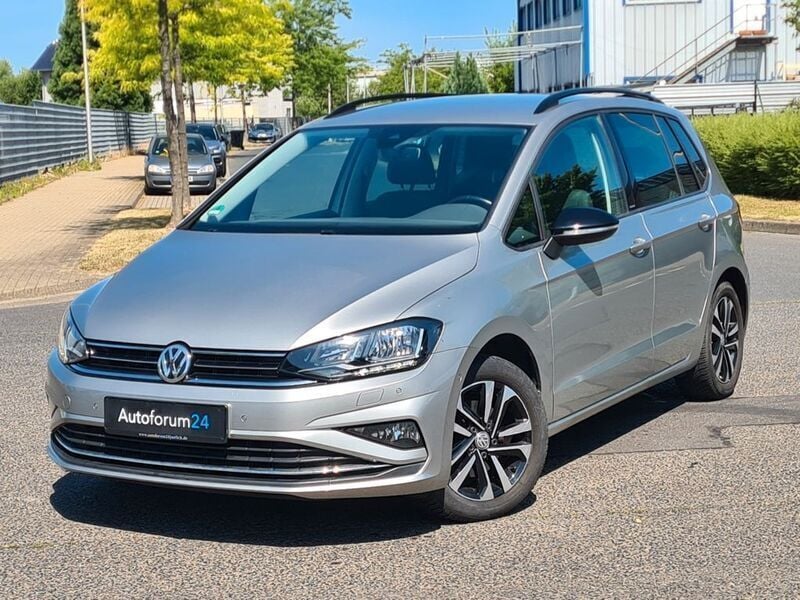Silber Gebraucht 2019 VW Golf Sportsvan IQ Drive Van / Kleinbus | 15.550 € (Guter Preis) - Bild 1/4