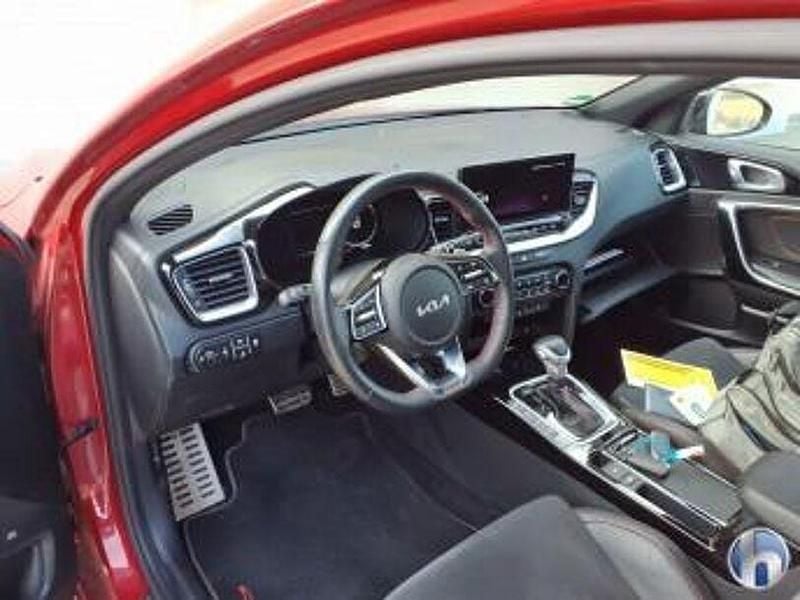 Gebraucht Kia Ceed GT Comfort 204 PS (150 kW) 2023 Rot Limousine