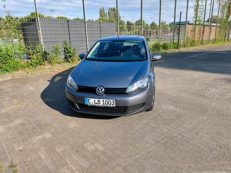 Silber Gebraucht 2012 VW Golf VI Kleinwagen | 4.850 € (Guter Preis) - Bild 1/4