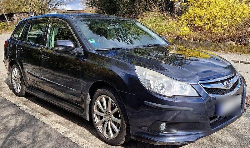 Gebraucht Subaru Legacy 167 PS (122 kW) 2010 Grau Kombi