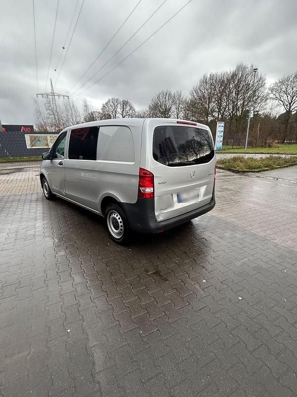 Gebraucht Mercedes Vito 86 PS (63 kW) 2018 Silber Van