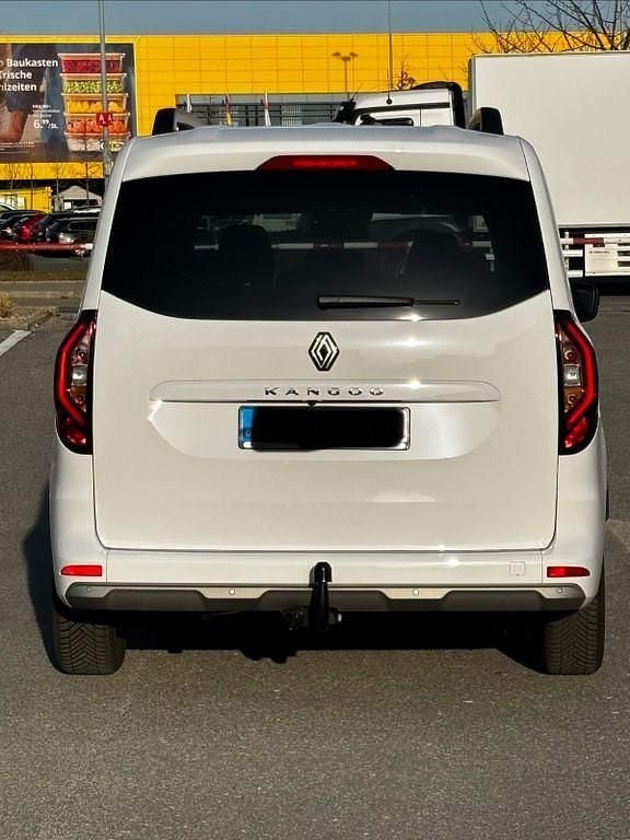 Gebraucht Renault Kangoo Techno 131 PS (96 kW) 2024 Weiß Van / Kleinbus