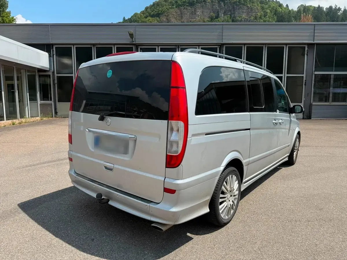 Gebraucht Mercedes Viano Avantgarde 204 PS (150 kW) 2009 Silber Van / Kleinbus