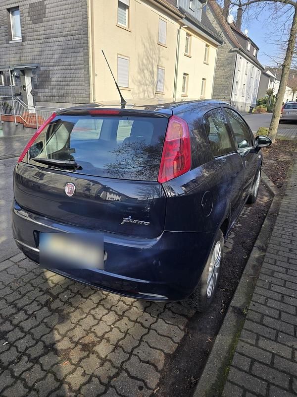 Gebraucht Fiat Punto 65 PS (47 kW) 2009 Blau Kleinwagen