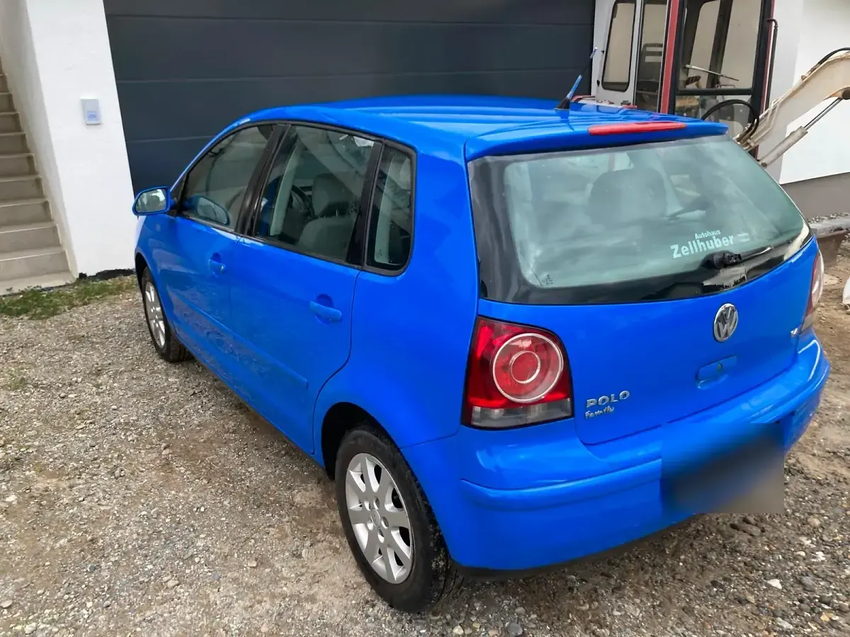 Gebraucht VW Polo 75 PS (55 kW) 2005 Blau Kleinwagen