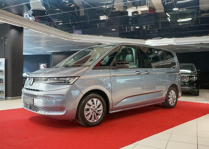 Gebraucht VW Multivan 136 PS (100 kW) 2023 Grau Van