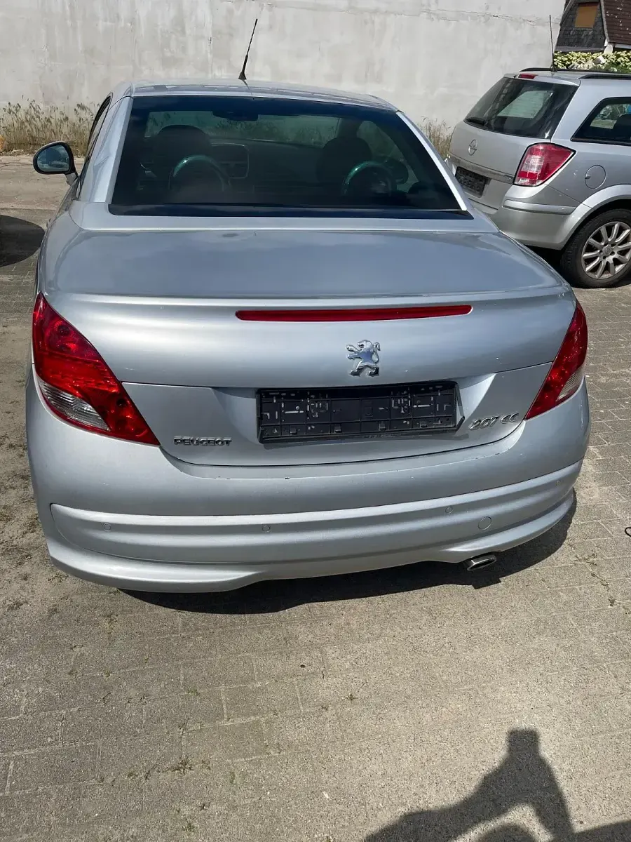 Gebraucht Peugeot 207 CC 120 PS (88 kW) 2010 Silber Cabrio