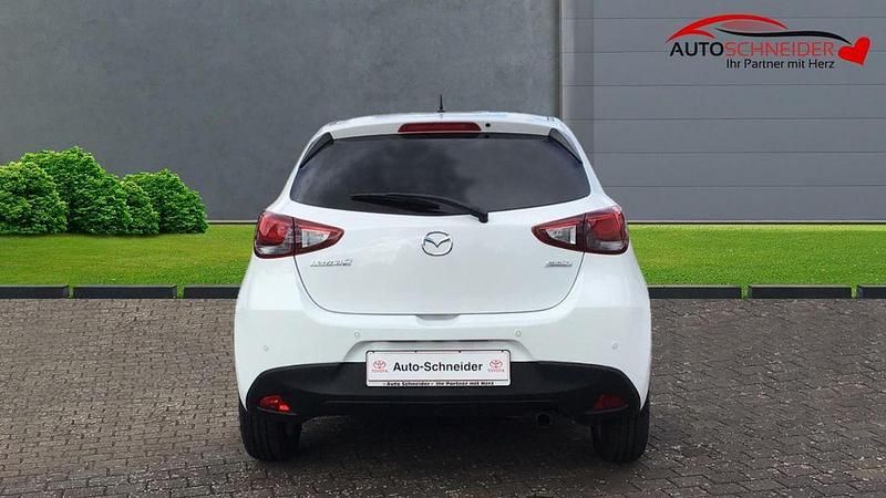 Gebraucht Mazda 2 Exclusive-Line 90 PS (66 kW) 2015 Weiß Limousine