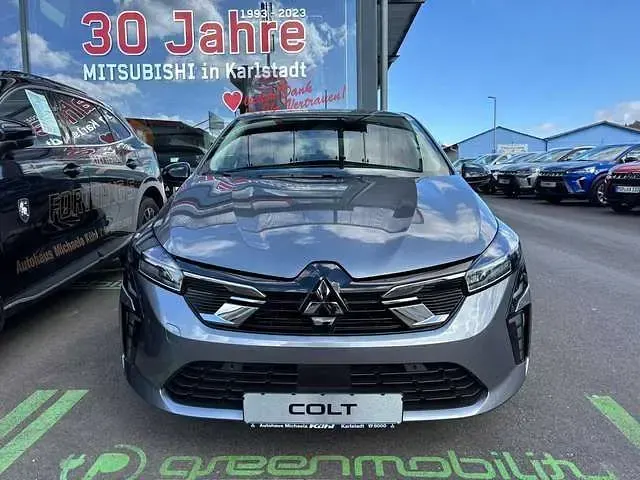Neu Mitsubishi Colt Plus 67 PS (49 kW) 2025 Achatgrau Kleinwagen