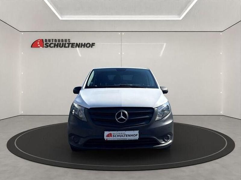 Gebraucht Mercedes Vito 114 PS (83 kW) 2015 Weiß Van