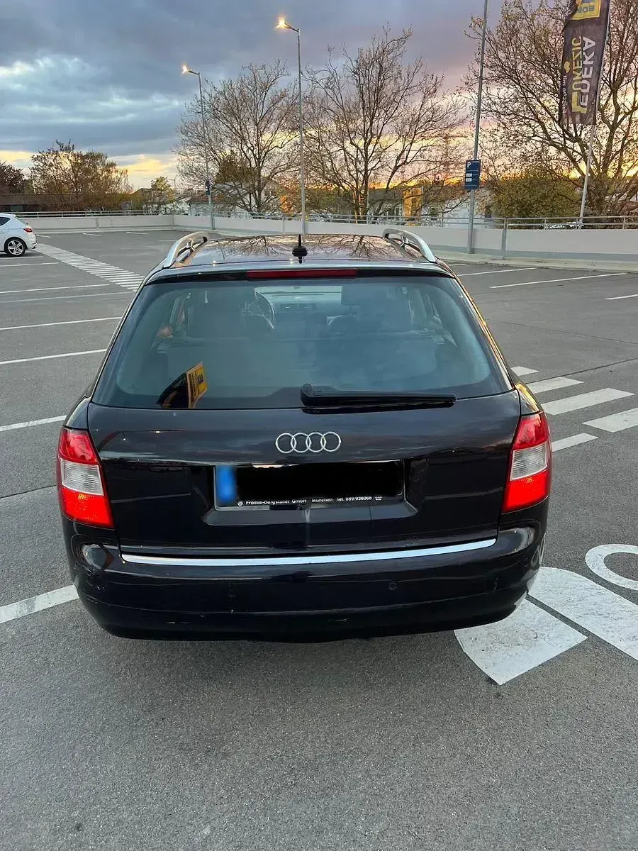 Gebraucht Audi A4 Comfort 131 PS (96 kW) 2004 Braun Limousine