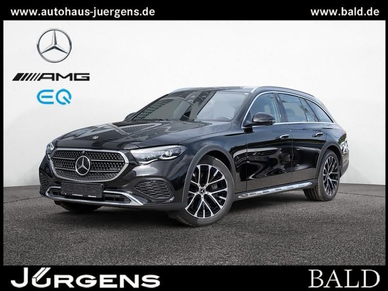 Schwarz obsidianschwarz metall Gebraucht 2024 Mercedes E300 Limousine | 58.490 € (Etwas zu teuer) - Bild 1/4