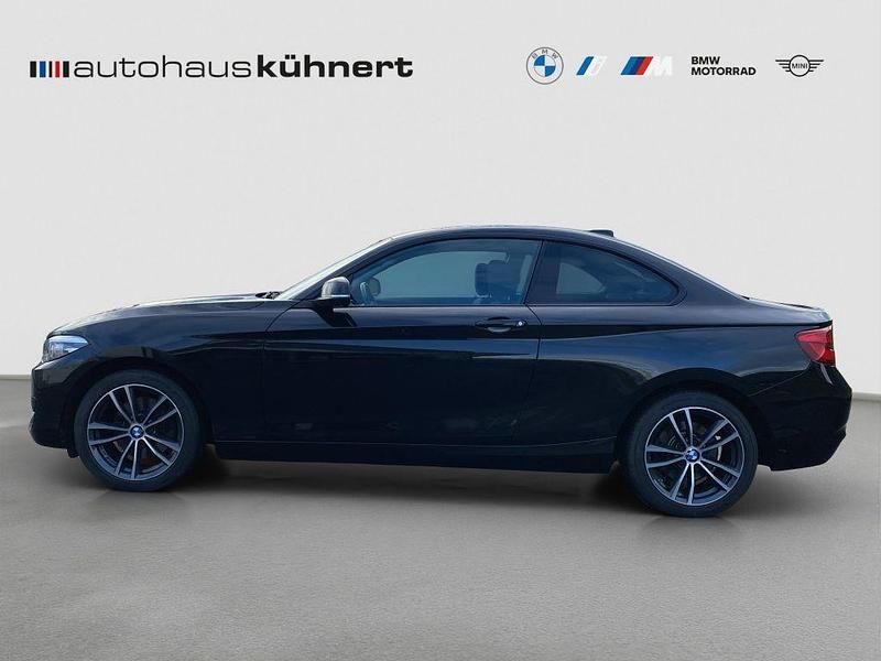 Gebraucht BMW 220 Sport Line 184 PS (135 kW) 2019 Black sapphire metallic Coupé