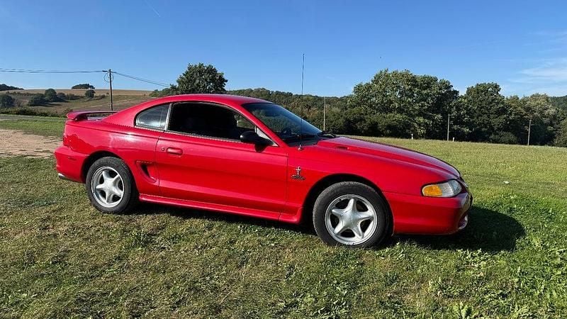 Gebraucht Ford Mustang 215 PS (158 kW) 1997 Rot Coupé
