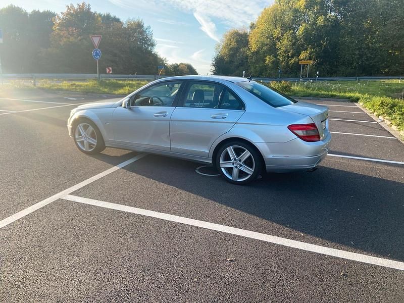 Gebraucht 2010 Mercedes C180 Limousine | 9.500 € - Bild 1/4