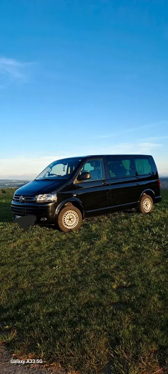 Gebraucht VW Multivan Startline 140 PS (102 kW) 2010 Schwarz Van / Kleinbus