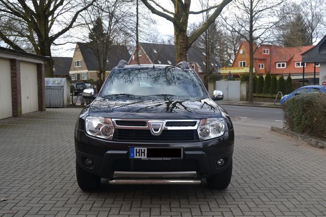 Gebraucht Dacia Duster Prestige 105 PS (77 kW) 2010 Schwarz metallic SUV