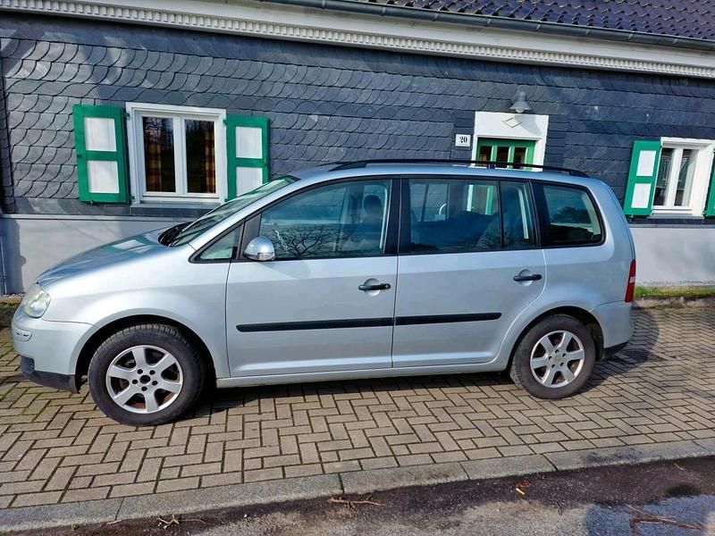 Silber Gebraucht 2004 VW Touran Van / Kleinbus | 1.199 € (Guter Preis) - Bild 1/2