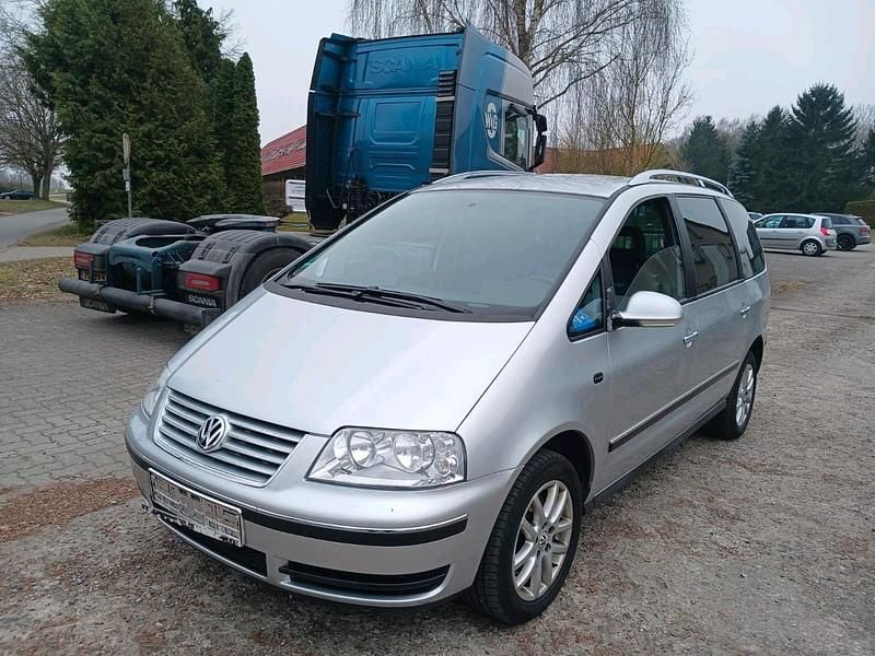 Gebraucht VW Sharan Freestyle 116 PS (85 kW) 2007 Silber Van / Kleinbus