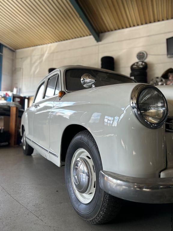 Gebraucht Mercedes 190 75 PS (55 kW) 1957 Weiß Limousine