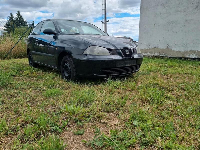 Schwarz Gebraucht 2005 Seat Ibiza Kleinwagen | 650 € (Guter Preis) - Bild 1/4