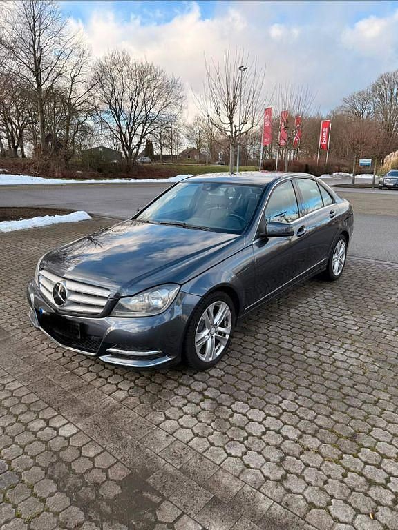 Gebraucht Mercedes C200 Avantgarde 136 PS (100 kW) 2012 Limousine