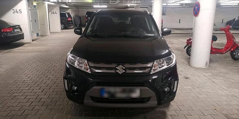 Gebraucht Suzuki Vitara 120 PS (88 kW) 2017 Schwarz SUV