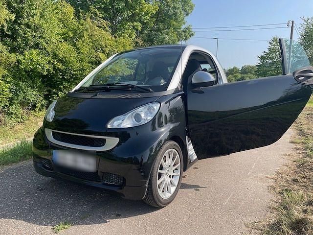 Schwarz Gebraucht 2011 Smart ForTwo Coupé Coupé | 4.800 € (Fairer Preis) - Bild 1/4