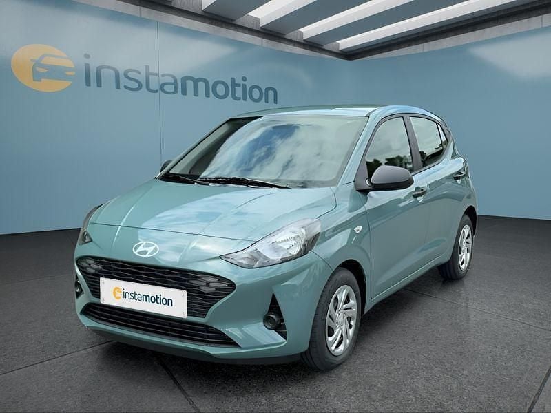 Grün Neu 2025 Hyundai i10 Kleinwagen | 17.949 € (Fairer Preis) - Bild 1/4