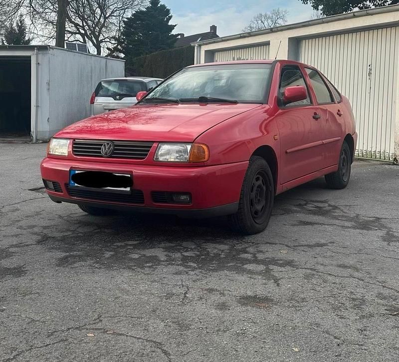Gebraucht VW Polo 1998 Rot Limousine