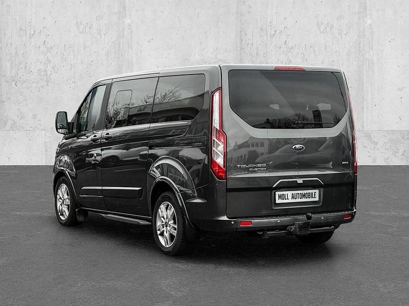 Gebraucht Ford Tourneo Titanium 170 PS (125 kW) 2019 Magnetic Kombi