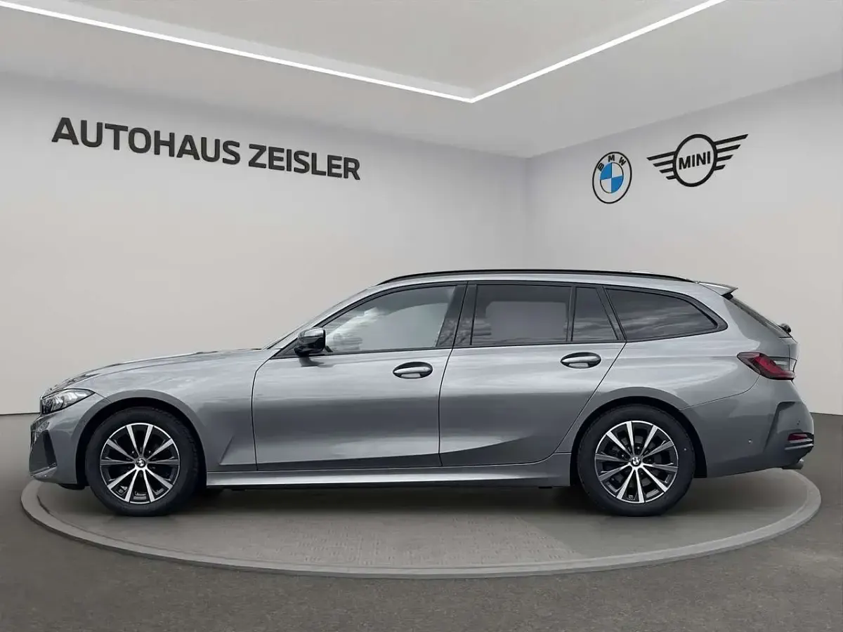 Gebraucht BMW 320 184 PS (135 kW) 2025 Skyscraper grau Kombi