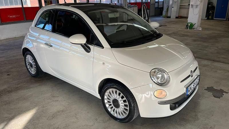 Weiß Gebraucht 2012 Fiat 500 Lounge Kleinwagen | 4.900 € (Fairer Preis) - Bild 1/4