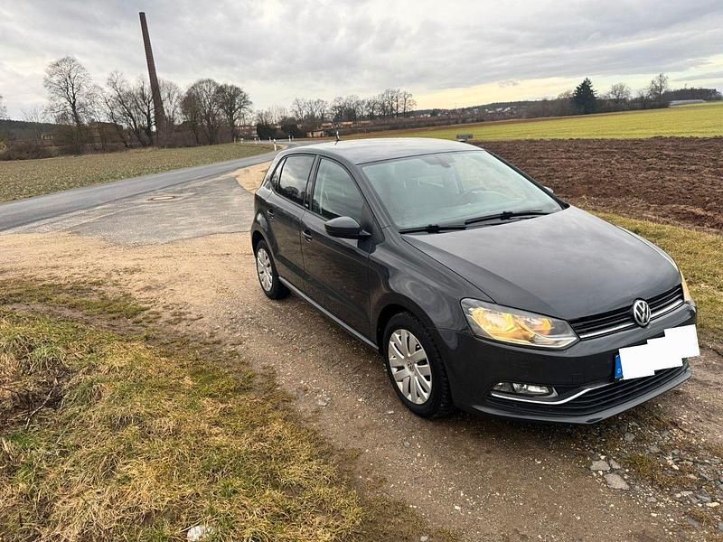 Gebraucht VW Polo 90 PS (66 kW) 2016 Schwarz Kleinwagen