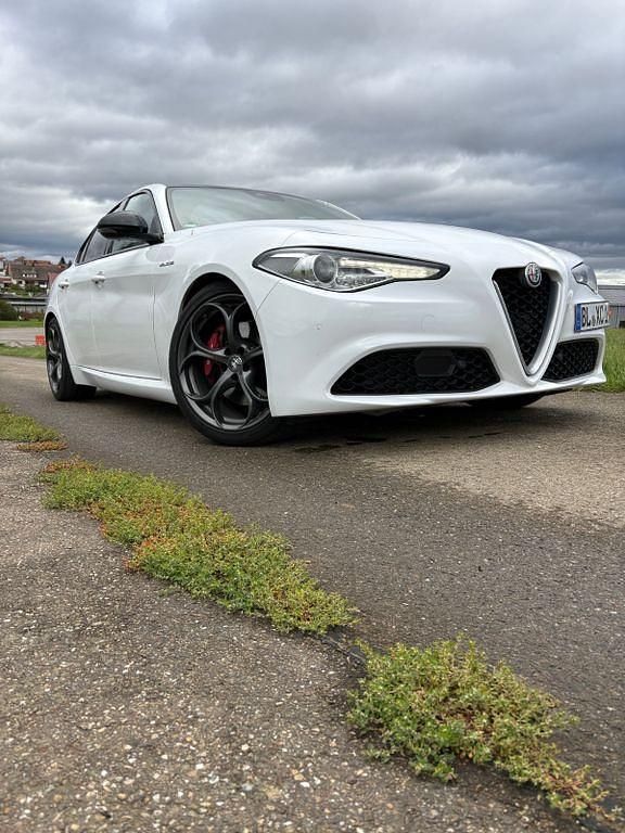 Gebraucht Alfa Romeo Giulia Veloce 209 PS (153 kW) 2022 Weiß Limousine