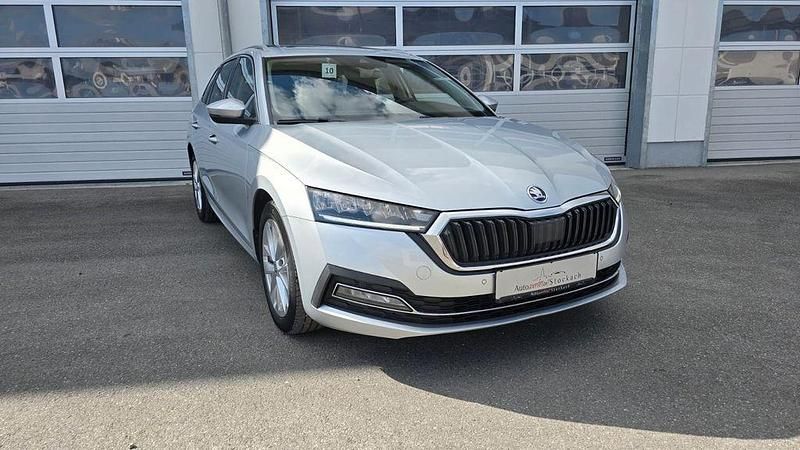 Gebraucht Skoda Octavia First Edition 150 PS (110 kW) 2021 Silber Kombi
