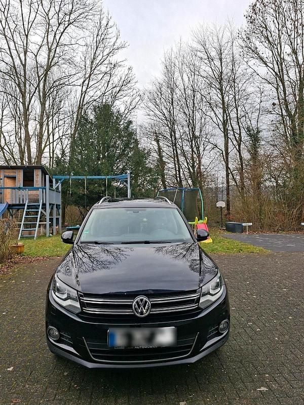 Schwarz Gebraucht 2012 VW Tiguan Sportline SUV | 9.990 € (Teuer) - Bild 1/4