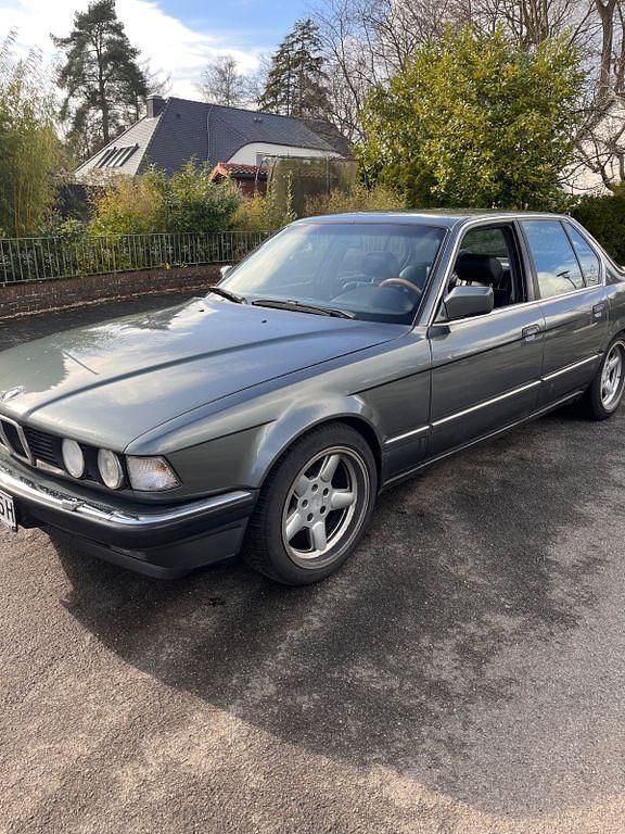 Gebraucht BMW 735 Performance 211 PS (155 kW) 1988 Grün Limousine