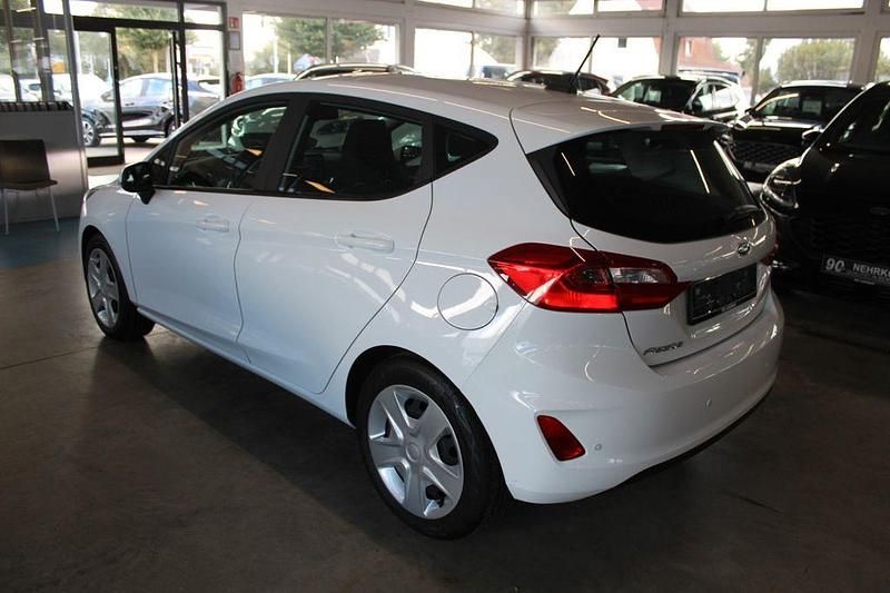 Gebraucht Ford Fiesta Cool & Connect 86 PS (63 kW) 2020 Weiß Kleinwagen