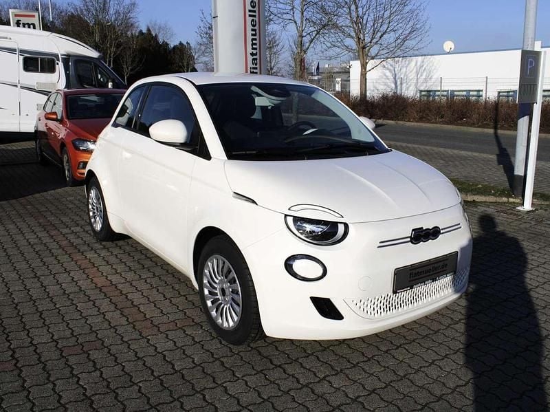 Gebraucht Fiat 500e 69 kW (95 PS) 2023 Arktis weiß Kleinwagen