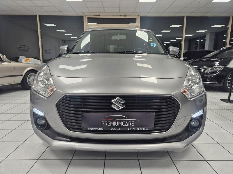 Gebraucht Suzuki Swift Comfort 90 PS (66 kW) 2019 Grau Kleinwagen