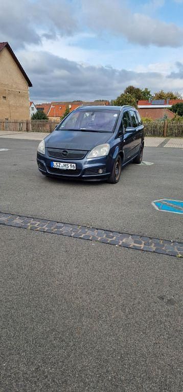 Gebraucht 2006 Opel Zafira Van / Kleinbus | 2.900 € (Etwas zu teuer) - Bild 1/4
