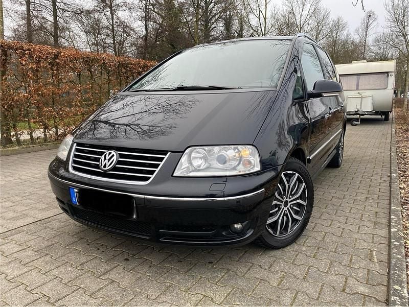 Schwarz Gebraucht 2009 VW Sharan Van / Kleinbus | 8.000 € - Bild 1/4