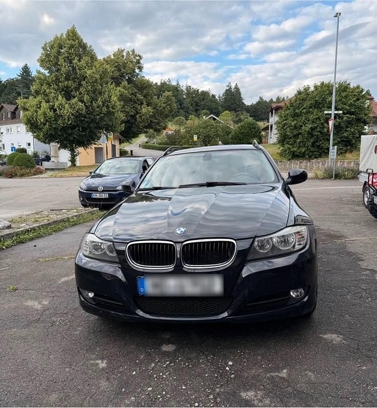 Schwarz Gebraucht 2010 BMW 318 Kombi | 2.850 € (Superpreis) - Bild 1/4