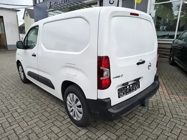 Gebraucht Opel Combo-e Life 100 kW (136 PS) 2021 Weiss Van