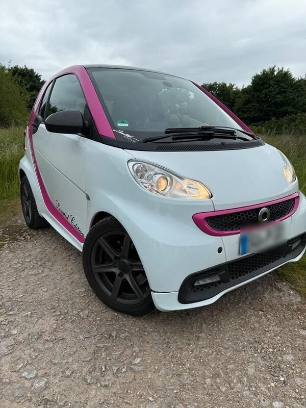 Weiß Gebraucht 2013 Smart ForTwo Coupé Coupé | 9.500 € - Bild 1/4