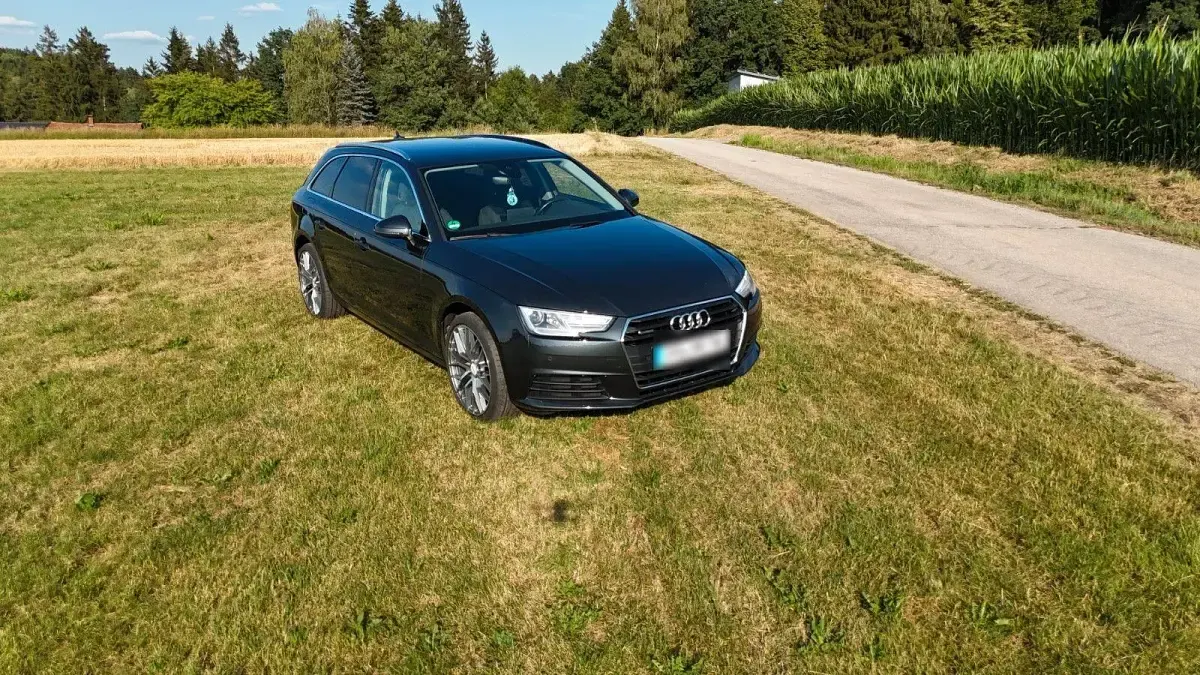 Gebraucht Audi A4 Sport 190 PS (139 kW) 2017 Grau Kombi
