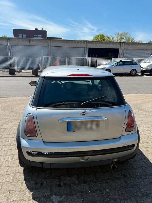 Usata Mini Cooper 90 CV (66 kW) 2004 Argento Utilitaria